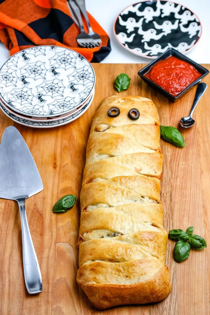 Mummy Wrap Pizza Calzone