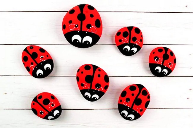 DIY Ladybug Rock Art For Kids