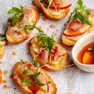 Apple & Brie Crostini With Hot Honey